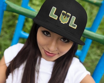 Gamer Snapback Hat Level Up Stickmuster - Stickdatei Strickmütze Snapback Arcade Gaming Akronym | Lustige schwarze Snapback Mütze Retro Pixel