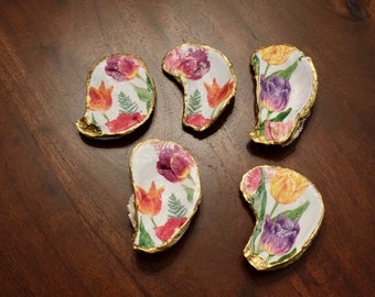 Tulip oyster shells