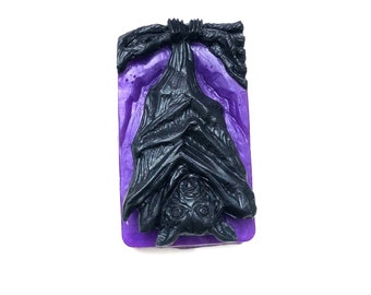 Bat Soap, Black Bat, Halloween Soap, Black Soap, Halloween Decor, Flying Bat, Purple Soap, Black Decor, Halloween Party Gift