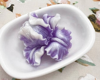 Iris Bloom Soap: Garden-Inspired Elegance for Mother's Day - Enjoy Free Shipping!