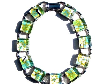 Eden. A Green Kimono Cube Glass Tile Bracelet - by GamiWorks