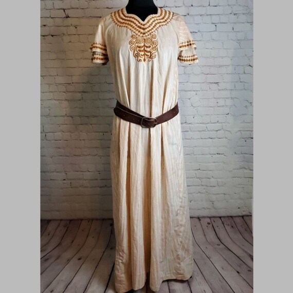 Vintage 70s Tie Dye Caftan Embroidered tan