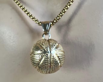 Gold Tone Basketball Pendant Box Chain Necklace 24 Inch Vintage 1990s