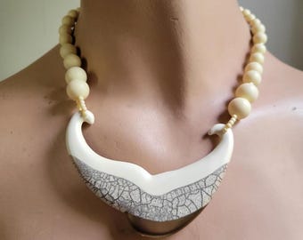Cream Resin Sculptural Bib Necklace Crackle Bronze Accent 18 Inch Vintage 1960s