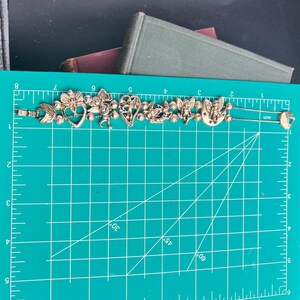 Vintage Yechang Cherub Angel Moon Heart Gold Tone Double Strand Charm Bracelet Bild 4