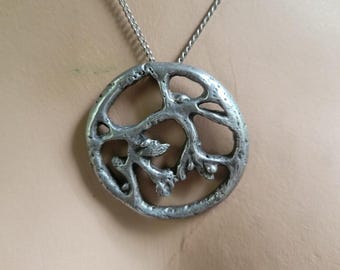 Vintage Brutalist Abstract Silver Tone Cast Branch Circle Pendant Necklace 70s