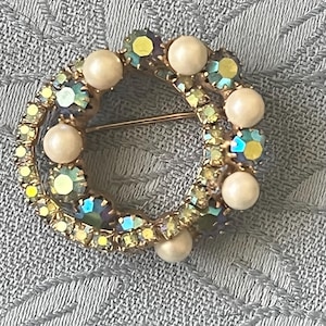 Vintage Rhinestone and Pearl Brooch
