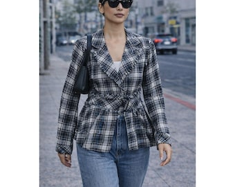 Blazer a cuadros Nanette Lepore para mujer, talla 6, negro, blanco, lana, flecos, cierre de palanca. Excelente calidad.