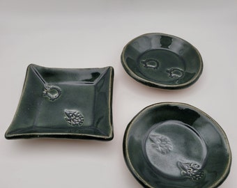 Handmade Green Pottery Trinket Dishes: Speckled Clay, Animal Design