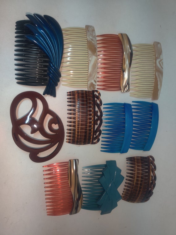 Lot of Vintage Hair Combs