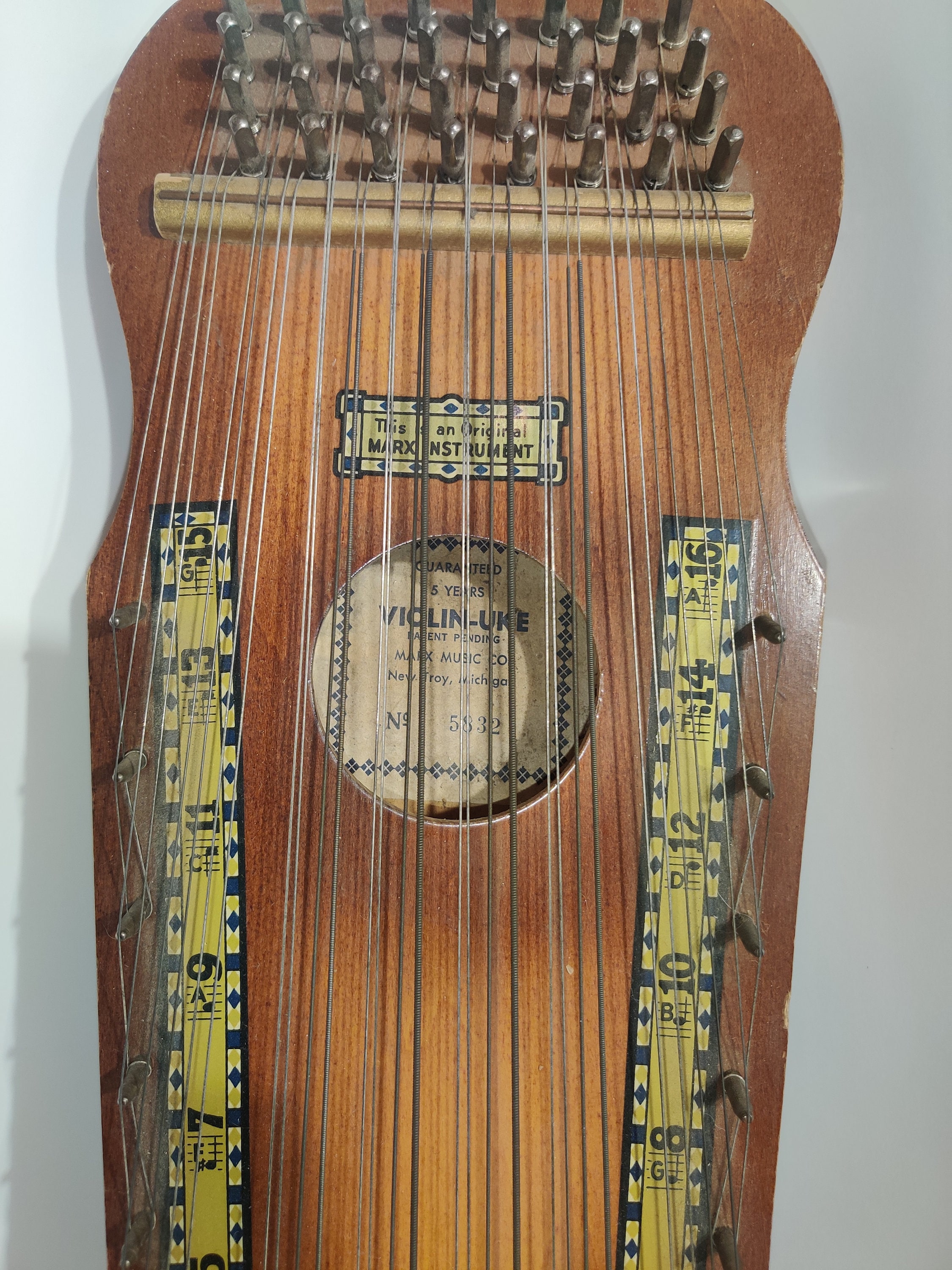 Marx 2024 violin uke