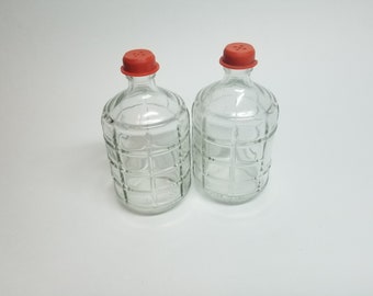 Vintage Salt and Pepper Shakers Free Shipping