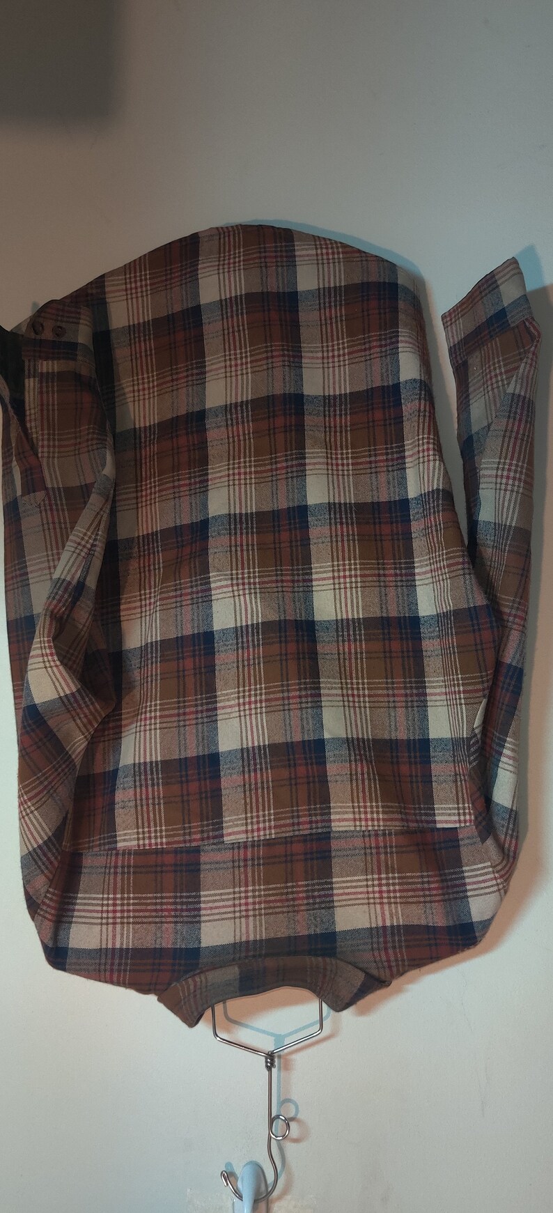Plaid Shirt Medium Long Sleeve Shirt Free Shipping