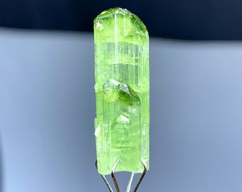 パキスタンのチャポ鉱山産22カラットのグリーントルマリン結晶 - Etsy 日本