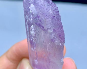 Cristal de kunzite rose brut : spodumène d'Afghanistan (39 grammes)