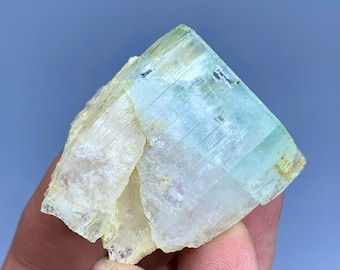 天然の黄金色のエッチングトパーズ、パキスタンのスカルドゥ産トパーズ