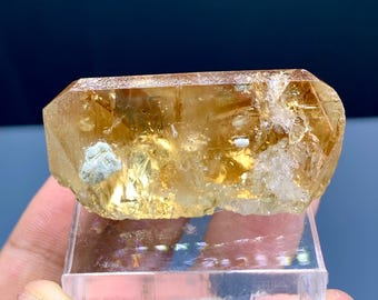 Natural Terminated Golden Color Topaz Crystal from Skardu Pakistan - 28 gram