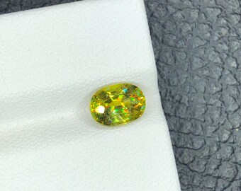 Sphène Naturelle Du Pakistan – 4,60 Carats – Taille émeraude – Couleur Jaune Olive