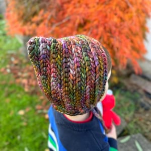 Crochet pixie bonnet, size 1-3 years, merino wool