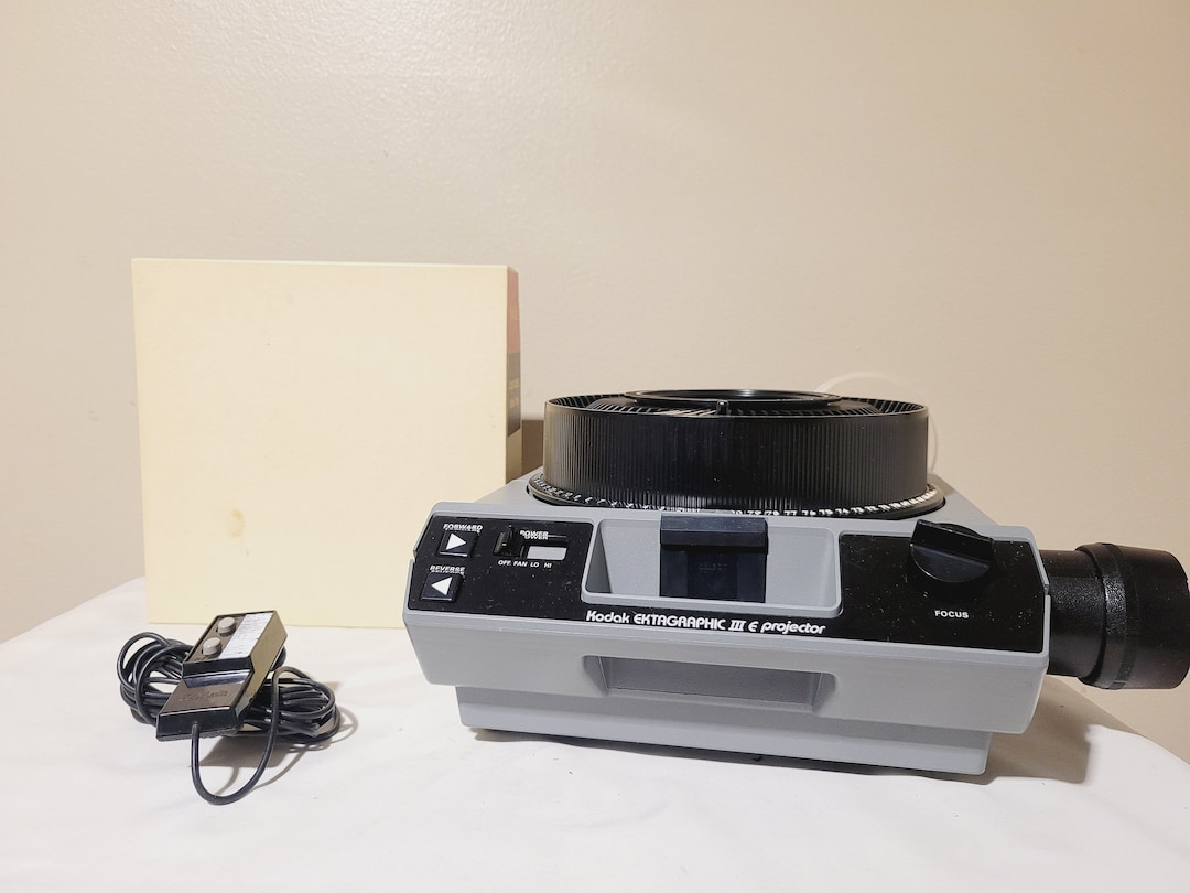 Kodak Ektagraphic III E Slide Projector Serviced Fully Functional See