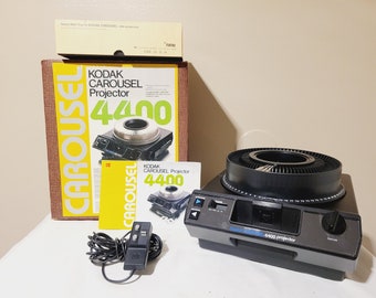 Kodak Carousel 4400 Slide Projector Bundle Box Manual Remote Fully Functional