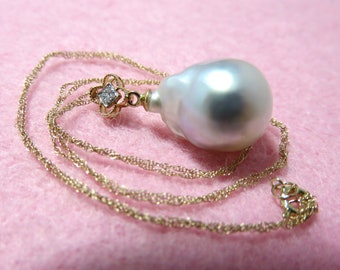 SALE 25 % OFF Natural Silver White South Sea Baroque (16.09mm) Pearl Maluka Indonesia.18K Solid Yellow Gold Diamonds Pearl Mounting Necklace