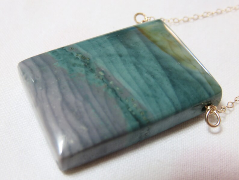 SALE 25/% OFF Natural Wave Jasper Smooth Cushion Shape Pendant and 14K Solid Yellow Gold Necklace