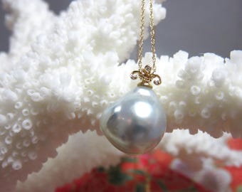 SALE 25 % OFF Natural Platinum Silver South Sea Baroque (14.23mm) Pearl Indonesia. 18K Solid Yellow Gold Diamonds Pearl Mounting Necklace