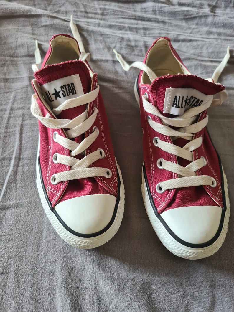 Converse Rote Low Top Canvas Sneakers Retro Schuhe Unisex M9691 Größe 36,5 Bild 1