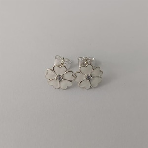 pandora primrose stud earrings, white enamel