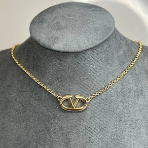 Valentino Pearl - Etsy
