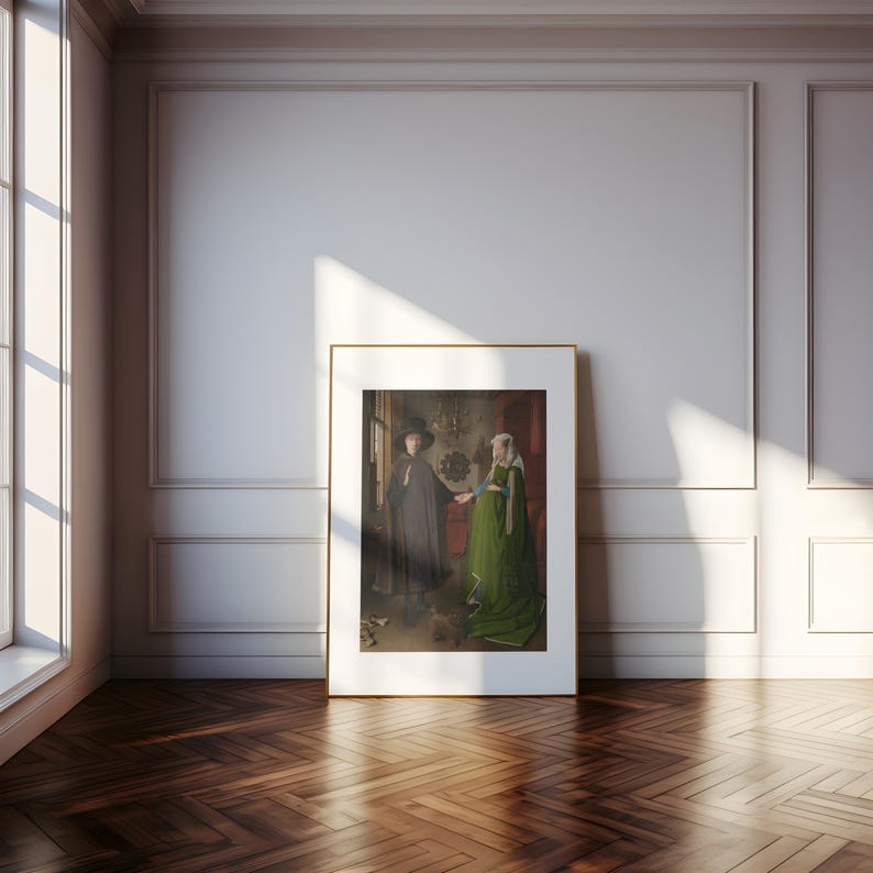 Puede incluir: Una obra de arte enmarcada que representa a dos figuras con vestimenta hist&oacute;rica. Una figura lleva una capa y un sombrero oscuros, la otra un vestido verde. La obra de arte se exhibe en una habitaci&oacute;n con paredes blancas, una ventana y un suelo de madera.