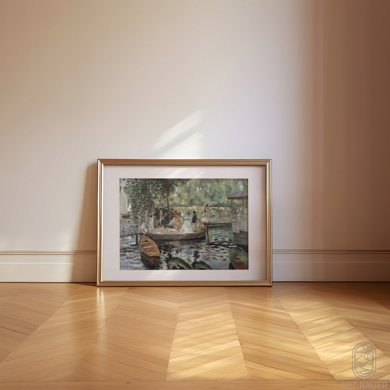 Op de afbeelding: Een ingelijst schilderij dat een groep mensen in een boot op een meer toont. Het schilderij is ingebed in een weelderig groen landschap met bomen en water. De mensen zijn gekleed in 19e-eeuwse kleding en genieten van een ontspannen uitje.