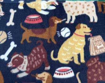 Tappetino per cuccia - Cani che giocano sul blu navy