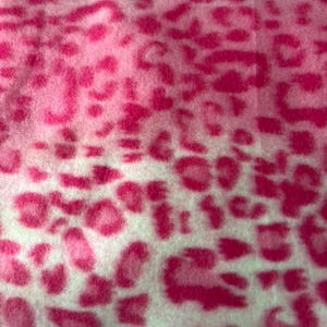 Crate Pad Pink Leopard Spots on White Fleece