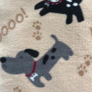 Crate Pad Woof! Dogs & Paws on Beige Fleece