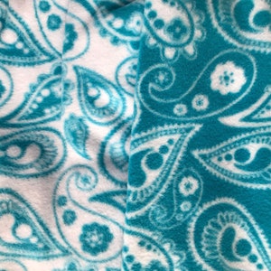 Crate Mat - Turquoise and White reversible