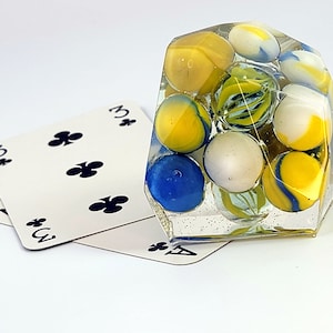 Las Vegas Style ""Haven't Lost My Marbles"" Harz Spieler Kristall | Blau und Gelb