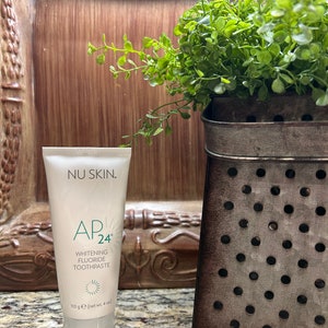 NuSkin Ap24 Whitening Fluoride Toothpaste 4oz Authentic Full Size