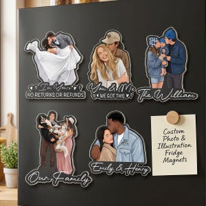 Puede incluir: Cinco imanes de nevera ilustrados personalizados con varias parejas y familias, incluyendo textos como I'm Yours, You & Me, The William, Our Family, Emily & Henry, y una nota que dice Custom Photo & Illustration Fridge Magnets.