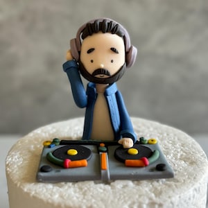 Adorno para tarta de DJ personalizado: decoración comestible con temática musical