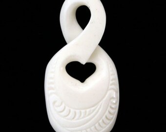 22 - Infinity Heart Pendant with Engravings