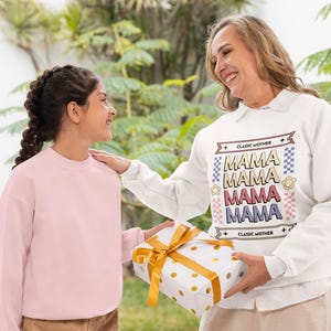 Classic Mama Sweatshirt, Mama Sweatshirt For Mothers Day Gift From Daughter, Mama Sweatshirts For Birthday Gift For Her, Gift Mom Sweater