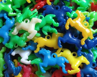 3pc COLORFUL Leaping HORSE Vintage Plastic Charms / new old stock gumball machine vending charm / Hong Kong