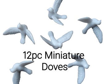 12pc Detailed WHITE DOVE Vintage Plastic Miniatures / mini craft birds / fairy garden, railroad miniature, terrarium decor, tiny aviary