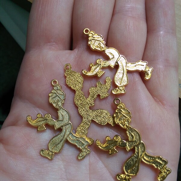 4pc GENIE + LAMP Vintage Pendant Goldtone Charms / Aladdin djinns jinn / make a wish!