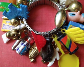 Details about   Pepsi Dr Pepper 7UP Vintage 80s Plastic Charms Kitsch Necklace Bracelet Earrings 