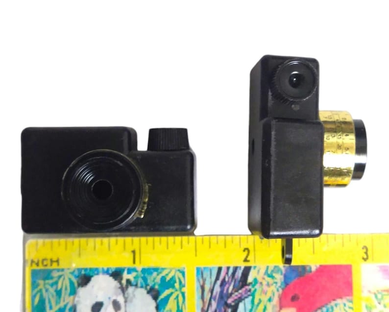 3pc SLR Camera Vintage Plastic Charm Pendants / new old stock gumball machine vending charm / Hong Kong bild 5