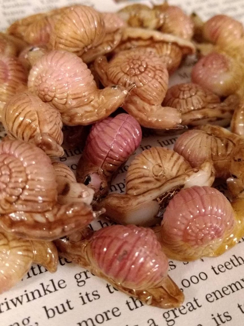 imperfections 6 x Vintage Snail Miniatures