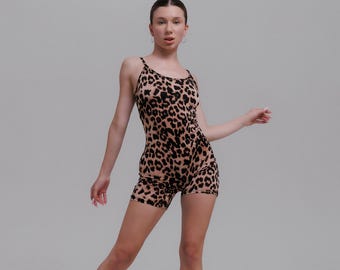 Combishort de danse imprimé léopard, Justaucorps dos nu, Tenues rave, Combi-short sans manches, Combi-short pour femme, Salopette de danse, Cadeau de danse, Vêtements de festival